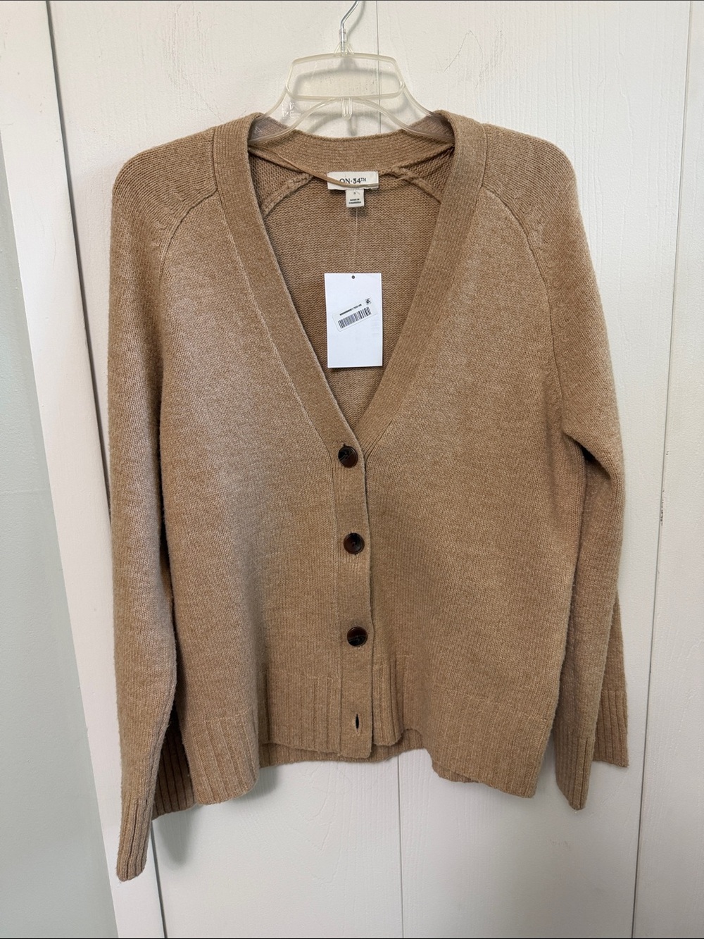 Lightweight Camel Button-Front V-Neck Cardigan Sweater
